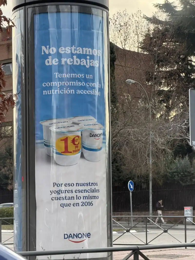 Danone desafía las rebajas de 2026: Tres años blindando el precio de "lo esencial" a 1€