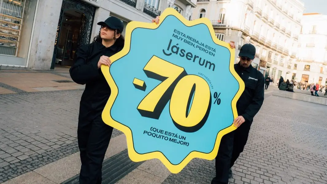 Láserum hackea las rebajas de enero con una acción de guerrilla comparativa