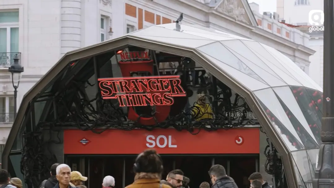 Stranger Things Desembarca en la Puerta del Sol de Madrid para el Estreno de la Temporada 5